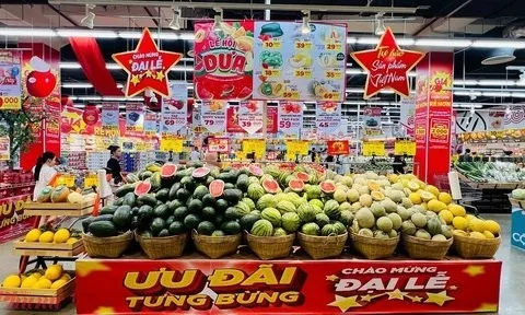 Siêu thị khuyến mãi rầm rộ hút khách mua sắm dịp nghỉ lễ 30/4 và 1/5