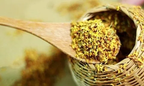 Loài hoa mọc đầy ở quê, phơi khô lên tầm đặc sản "lạ" 2 triệu/kg vẫn có người mua