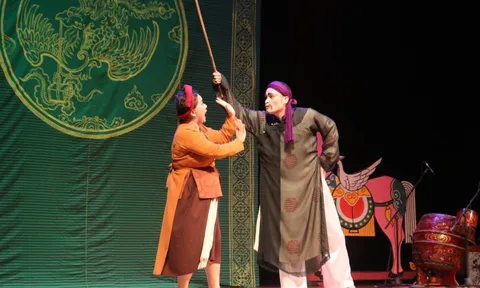 Biểu diễn nghệ thuật “Phi Hề Bất Thành Chèo”