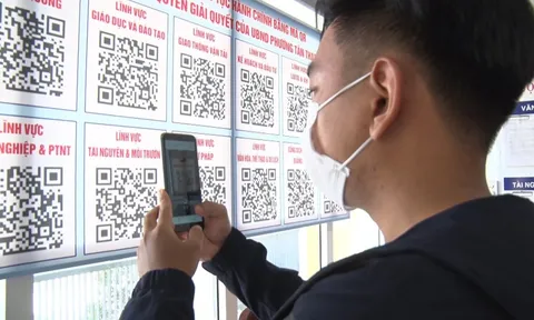 Từ 1/6, tất cả người Hà Nội thanh toán phí, lệ phí qua QR code tại bộ phận "một cửa"