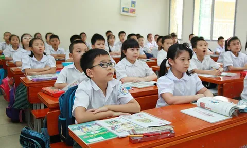 Lồng ghép giáo dục quốc phòng và an ninh trong trường tiểu học