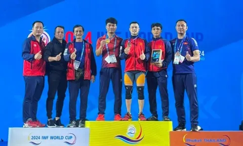 Việt Nam có huy chương Vàng cử giật tại Cúp Cử tạ thế giới