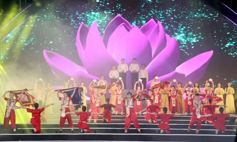 Khai mạc Lễ hội Làng Sen năm 2024