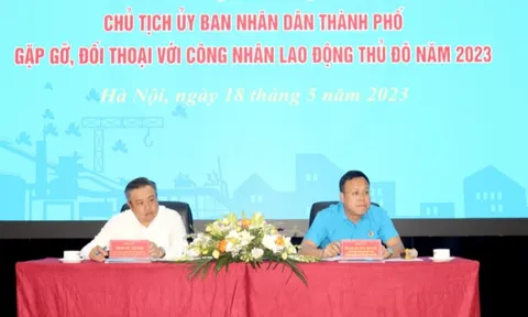 Chủ tịch UBND TP Hà Nội đối thoại với công nhân tại Khu công nghiệp