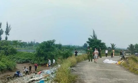 Hà Tĩnh: Phát hiện thi thể 2 nam thanh niên cạnh bờ đê