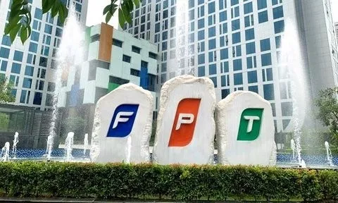 FPT báo lãi 2.900 tỷ đồng, cổ phiếu vượt đỉnh 24 lần kể từ đầu năm