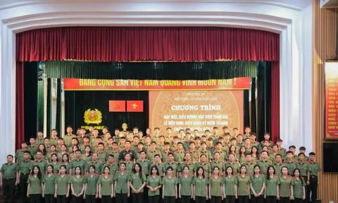 Gặp mặt, biểu dương cán bộ và học viên tham gia lễ diễu binh diễu hành kỷ niệm 70 năm chiến thắng Điện Biên Phủ