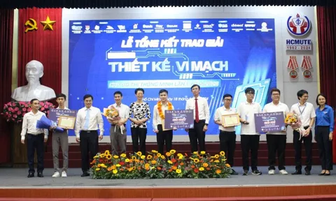 TPHCM: Trao giải cuộc thi thiết kế vi mạch cho đô thị thông minh lần 1