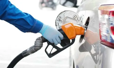 Dầu diezen, dầu hỏa giảm giá nhẹ từ chiều nay