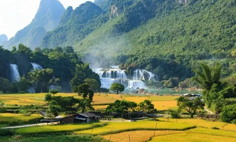 Thác Bản Giốc lọt top 21 thác nước đẹp nhất thế giới