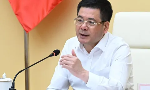 Khẩn trương tháo gỡ khó khăn cho các dự án điện khí LNG