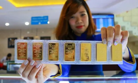 Vàng thế giới lao dốc, SJC "bốc hơi" tiền triệu 