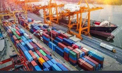 Doanh nghiệp xuất nhập khẩu tìm giải pháp “trợ lực” từ ngân hàng