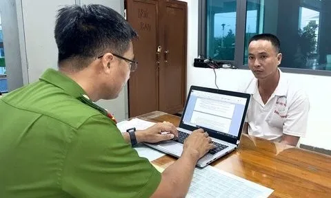 Bạc Liêu: Bắt đối tượng làm giả đá quý lừa đảo 400 triệu đồng
