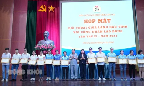 Lãnh đạo Bến Tre đối thoại với công nhân lao động