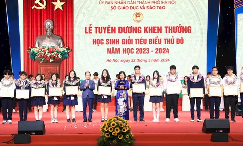 Tuyên dương, khen thưởng học sinh giỏi tiêu biểu Thủ đô năm học 2023-2024