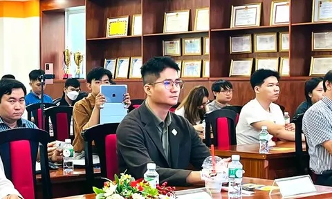 Doanh nhân trẻ Trần Việt Anh: Thương mại điện tử - làn sóng mới cho ngành xây dựng