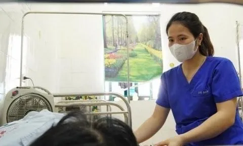2 người nhập viện cấp cứu vì làm việc dưới trời nắng nóng
