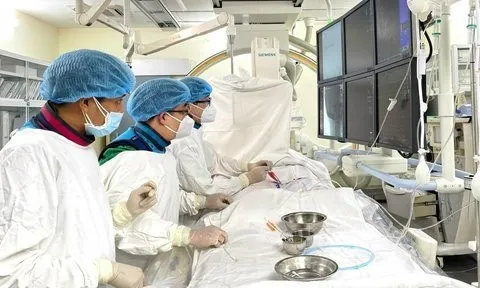Nam thanh niên trẻ đột quỵ nguy kịch vì tự giác hơi tại nhà