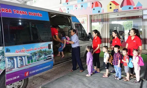 Cần quản lý chặt dịch vụ xe đưa đón học sinh