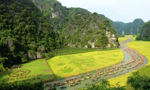 Khai mạc Tuần Du lịch 'Sắc vàng Tam Cốc - Tràng An'