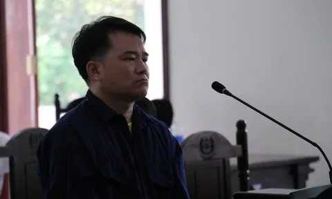 Bình Phước: 21 năm tù cho giám đốc làm giả 27 sổ đỏ
