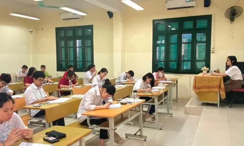 Gần 15.500 cán bộ, giáo viên, nhân viên coi thi lớp 10