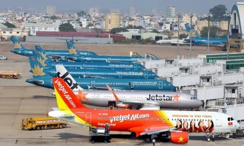 Bộ trưởng Nguyễn Văn Hùng: Giá vé máy bay tăng cao, chúng tôi cũng có trách nhiệm