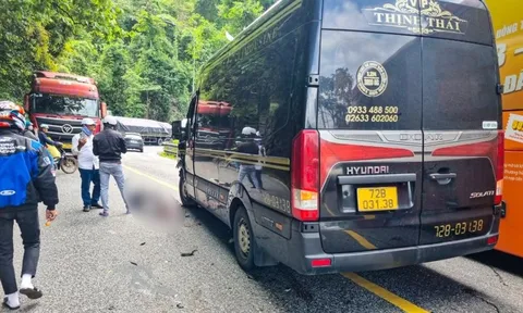 Xe khách lấn làn, làm 2 người thương vong trên đèo Bảo Lộc