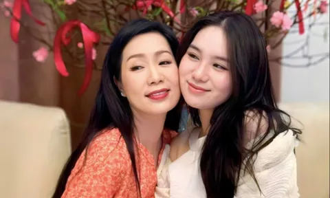 Bất ngờ con gái NSND Trịnh Kim Chi "lên chức" giám đốc ở tuổi 22