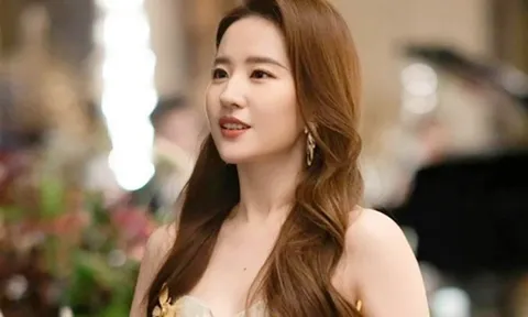 Lưu Diệc Phi khẳng định đẳng cấp quý cô trong phim Câu chuyện Hoa Hồng
