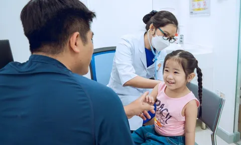 Rà soát trẻ chưa tiêm vaccine sởi để tiêm bù phòng dịch