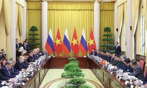 Chủ tịch nước Tô Lâm hội đàm với Tổng thống Vladimir Putin