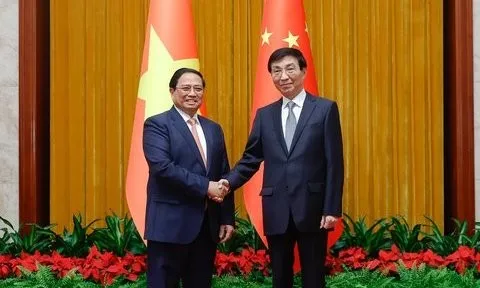 Thủ tướng Phạm Minh Chính hội kiến Chủ tịch Chính hiệp Trung Quốc Vương Hộ Ninh