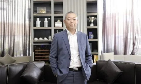 Thêm một lãnh đạo kỳ cựu của Cen Land rời "ghế nóng"