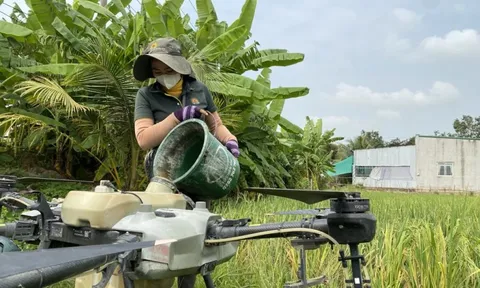 Chuyển đổi số: Từ thách thức đến cơ hội của nông dân