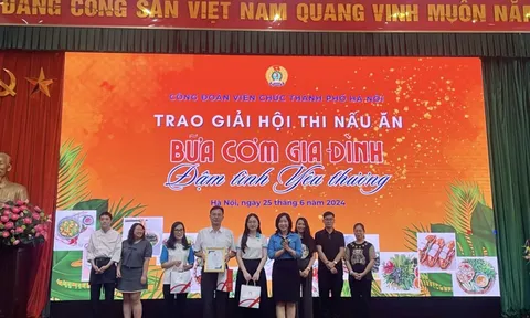 Công đoàn Cơ quan Hội LHPN Hà Nội đoạt giải Nhì tại Hội thi nấu ăn