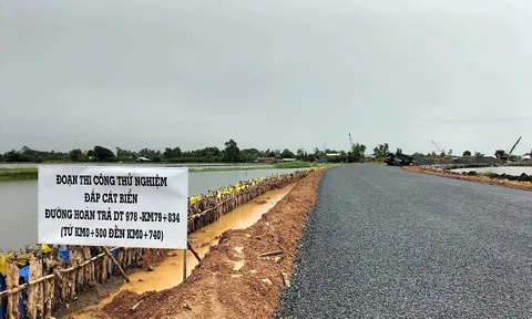 Mở rộng thí điểm cát biển đắp nền đường cao tốc Hậu Giang-Cà Mau