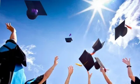 Bằng cấp, học vị và tri thức?