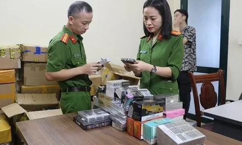 Nghệ An thu giữ hàng ngàn sản phẩm thuốc lá điện tử không rõ nguồn gốc