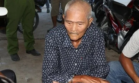 Vĩnh Long: Cụ ông U70 bị bắt khi vận chuyển ma túy