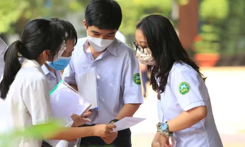 Bản tin 3/7: Trường tư thục đầu tiên ở Hà Nội chốt điểm chuẩn vào lớp 10 là 42