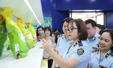 Tổng cục Quản lý thị trường trưng bày hướng dẫn “Nhận diện thực phẩm thật - giả“
