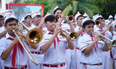 Hơn 10.000 thiếu nhi đồng diễn nhạc cụ “Đất nước trọn niềm vui” ​