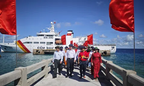 'Chuyến tàu Đại đoàn kết' - hải trình khát vọng về một Việt Nam thịnh vượng, bền vững, đoàn kết
