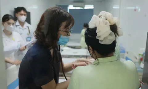 Bản tin 22/5: Số ca Covid-19 tăng trở lại, người dân cần chủ động phòng bệnh