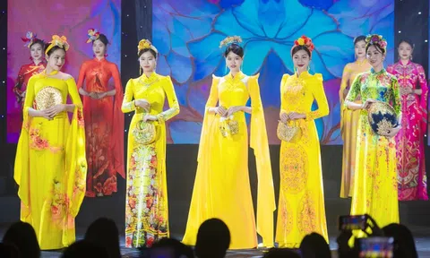 Rực rỡ Áo dài Việt trong “Hương sắc Việt Nam”