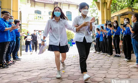 Đáp án môn Toán thi tốt nghiệp THPT 2025 mã đề 015 nhanh nhất, đầy đủ nhất