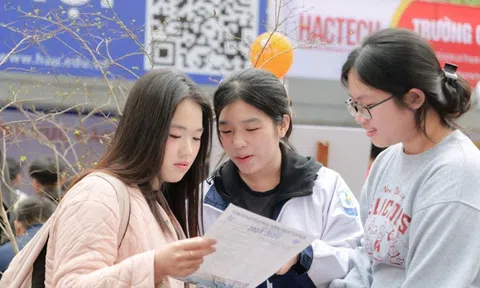 Trả Giấy chứng nhận Kết quả thi tốt nghiệp THPT năm 2025 cho thí sinh tự do dự thi theo chương trình 2018