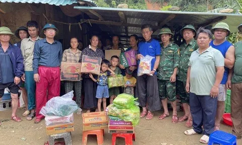 Thiện nguyện vùng lũ